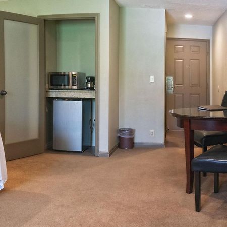 ספרינגדייל Driftwood Lodge מראה חיצוני תמונה