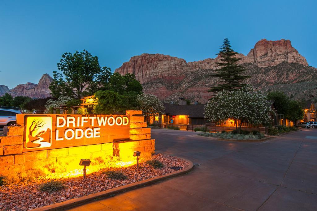 ספרינגדייל Driftwood Lodge מראה חיצוני תמונה