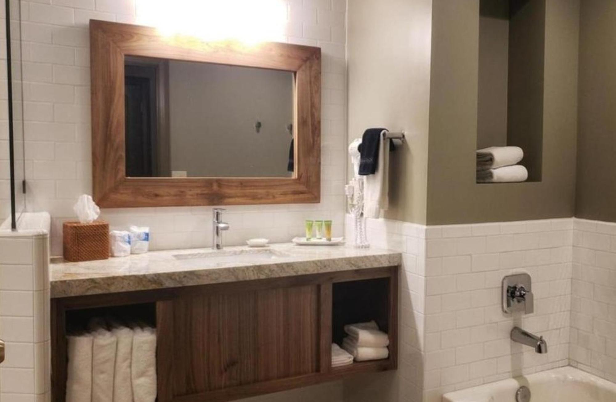 ספרינגדייל Driftwood Lodge מראה חיצוני תמונה