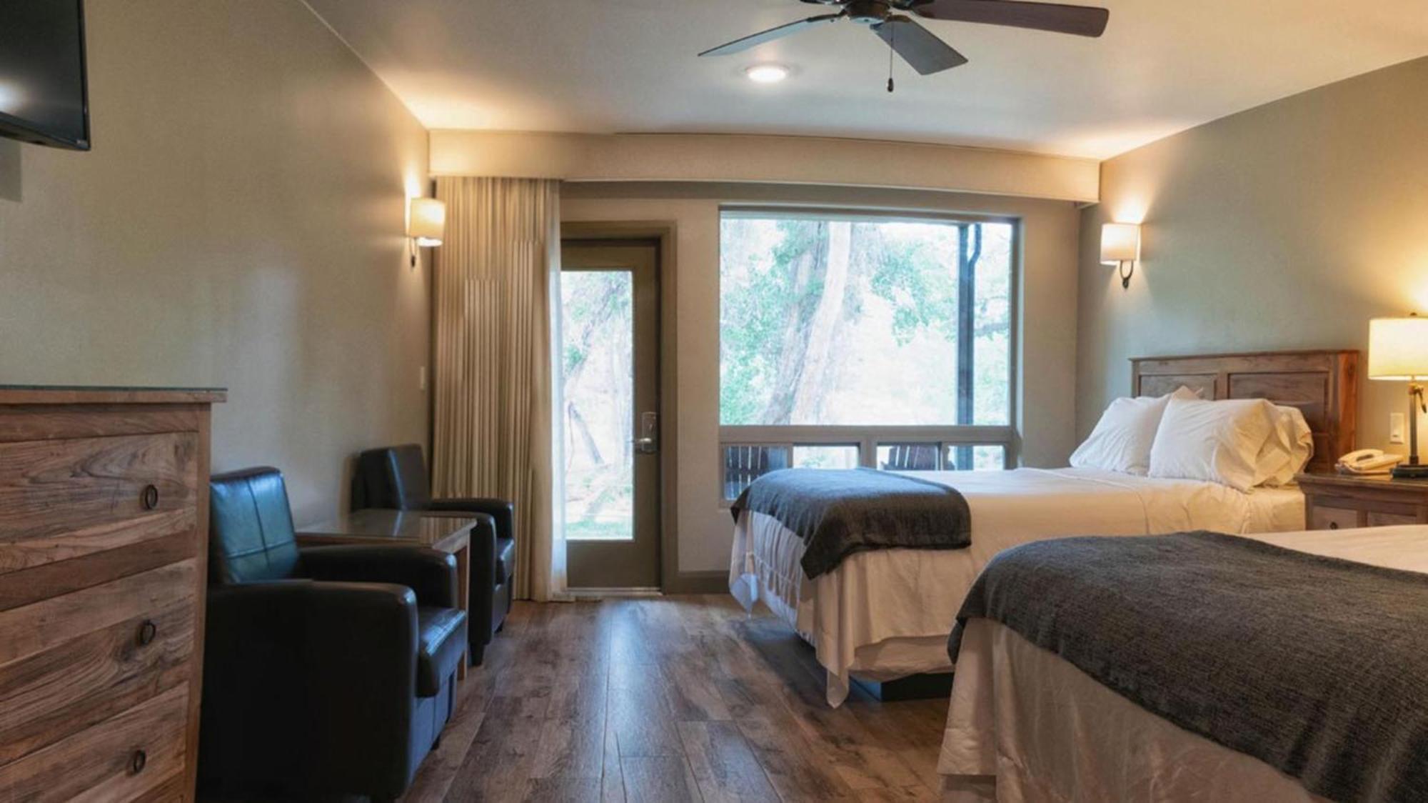ספרינגדייל Driftwood Lodge מראה חיצוני תמונה