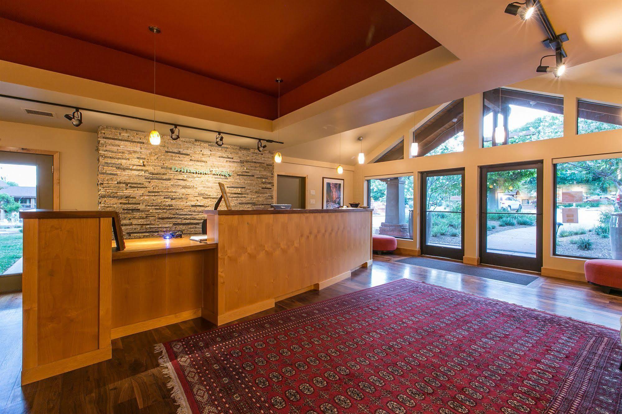 ספרינגדייל Driftwood Lodge מראה חיצוני תמונה