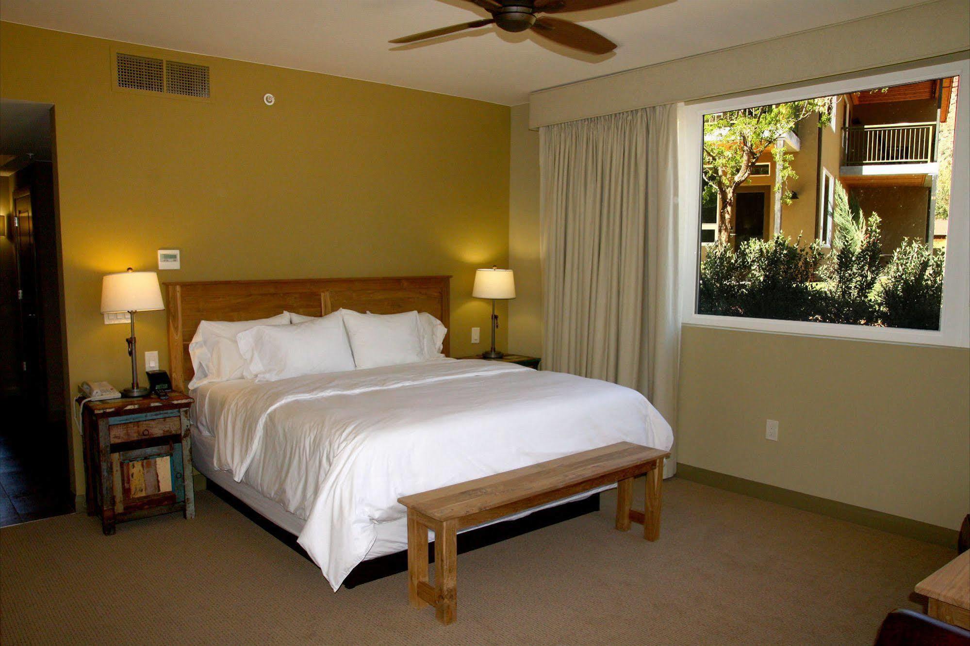 ספרינגדייל Driftwood Lodge מראה חיצוני תמונה